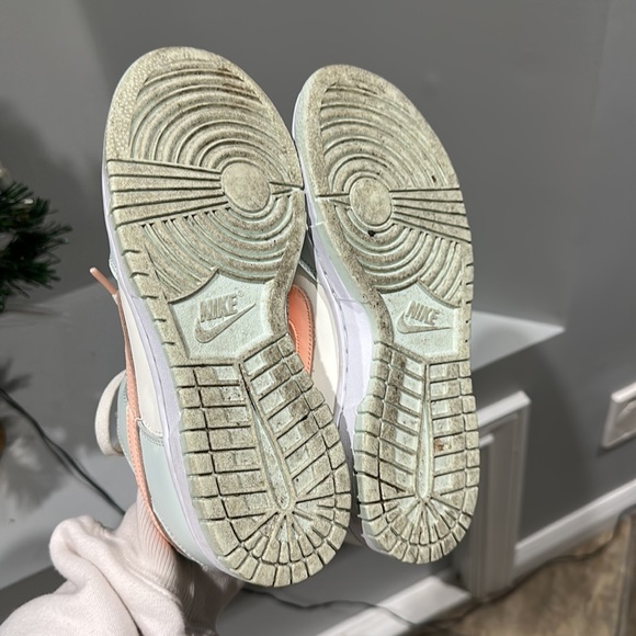 Nike dunks - Picture 2 of 5